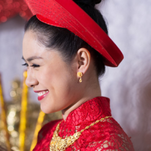 Ý Nghĩa Đôi Bông Tai Cưới