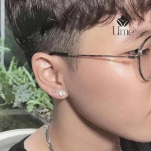 Ý nghĩa đeo bông tai nam